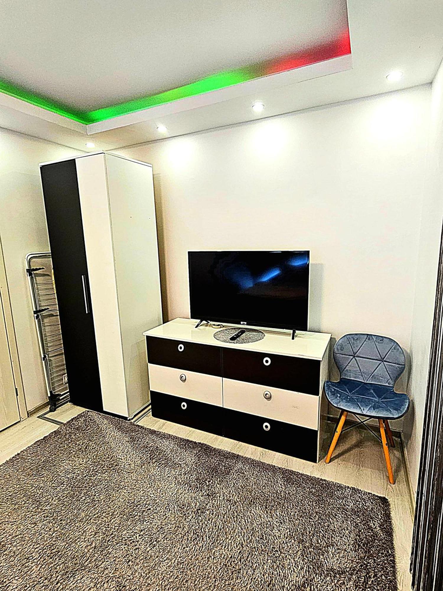 Luxury Paul Apartment Green, Private & Accessible Brasov Exterior photo